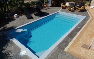 Piscine coque Riviera 10 avec ou sans volet